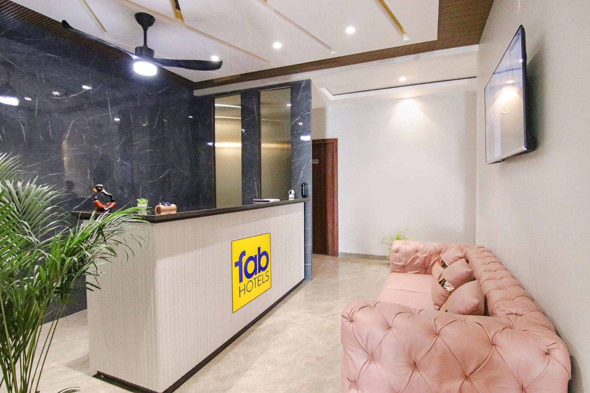 Fabhotel Prime Royal Court Λουντιάνα Εξωτερικό φωτογραφία